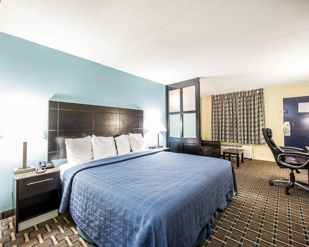 Oyo Hotel Knoxville Tn Cedar Bluff I-40 ภายนอก รูปภาพ