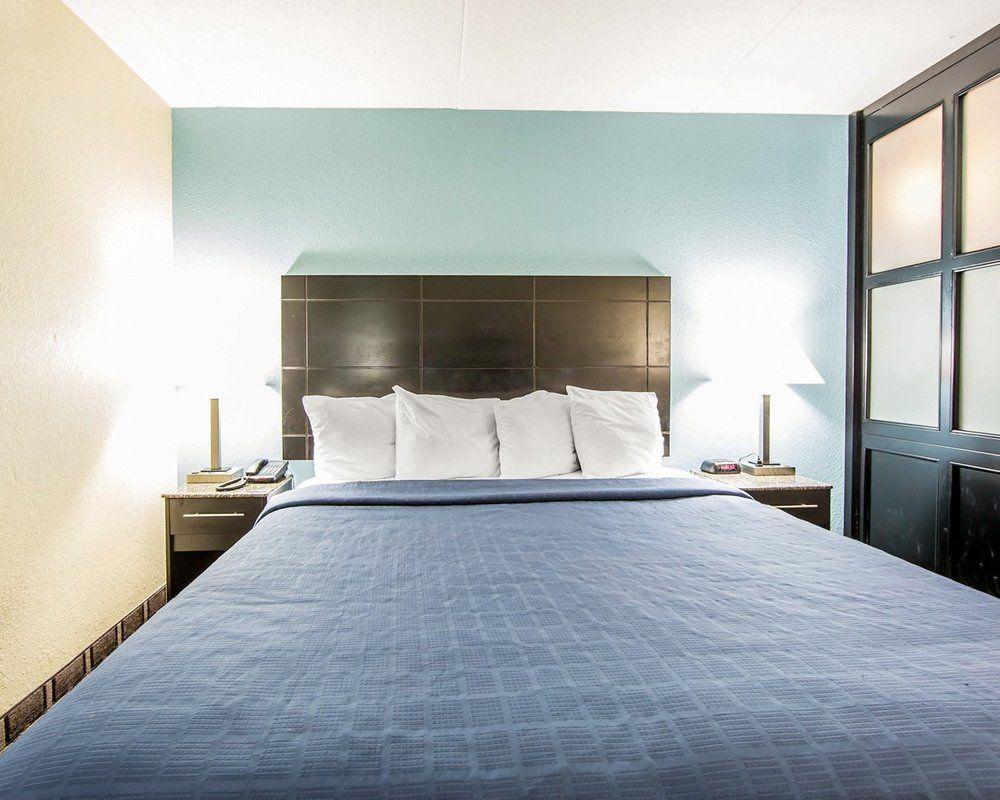 Oyo Hotel Knoxville Tn Cedar Bluff I-40 ภายนอก รูปภาพ