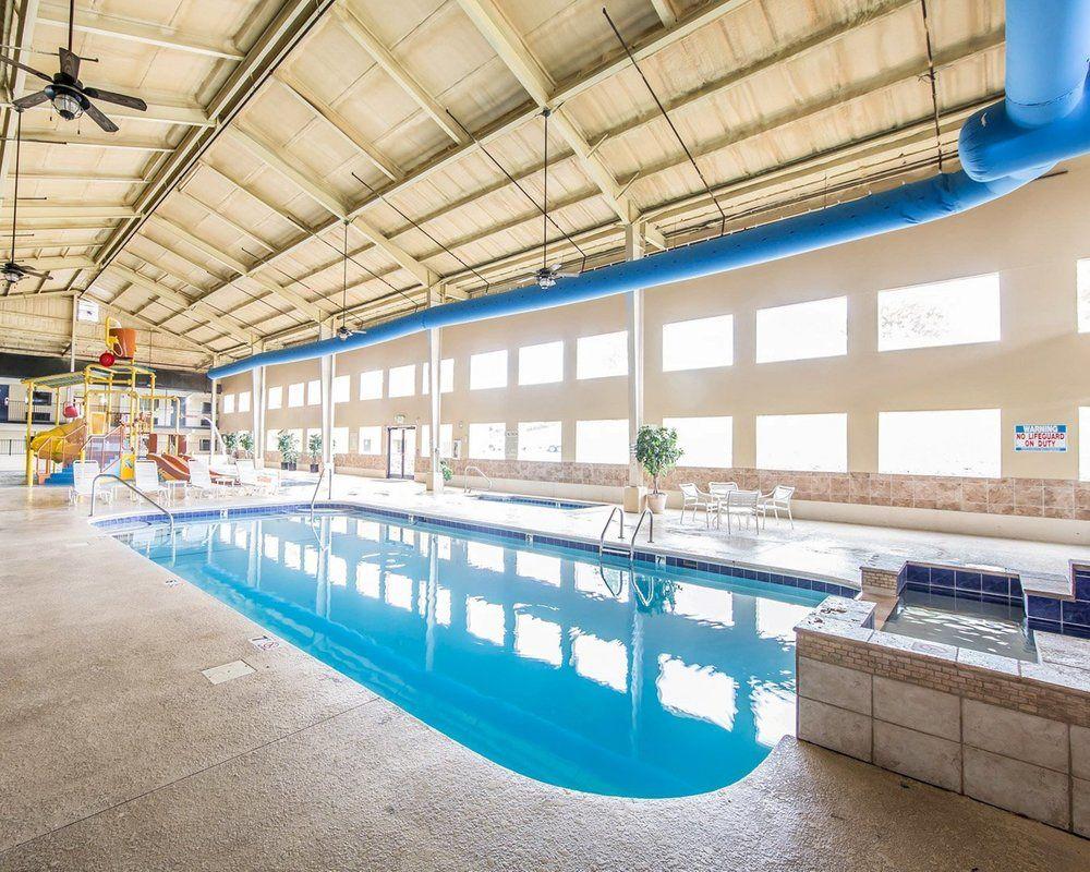 Oyo Hotel Knoxville Tn Cedar Bluff I-40 ภายนอก รูปภาพ