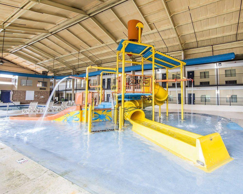 Oyo Hotel Knoxville Tn Cedar Bluff I-40 ภายนอก รูปภาพ