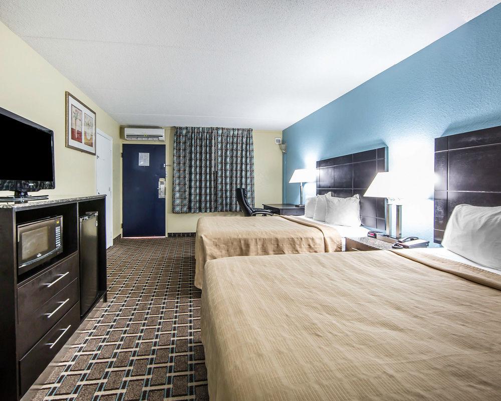 Oyo Hotel Knoxville Tn Cedar Bluff I-40 ภายนอก รูปภาพ