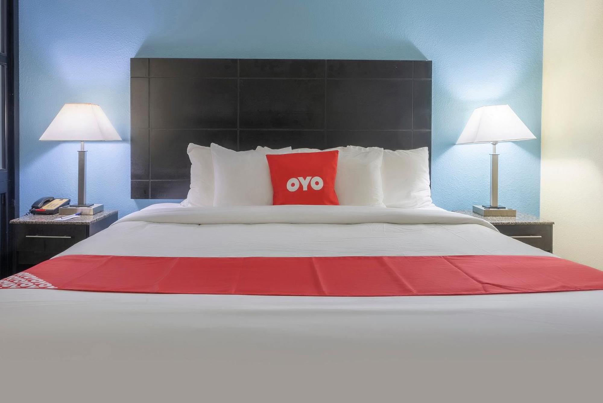 Oyo Hotel Knoxville Tn Cedar Bluff I-40 ภายนอก รูปภาพ