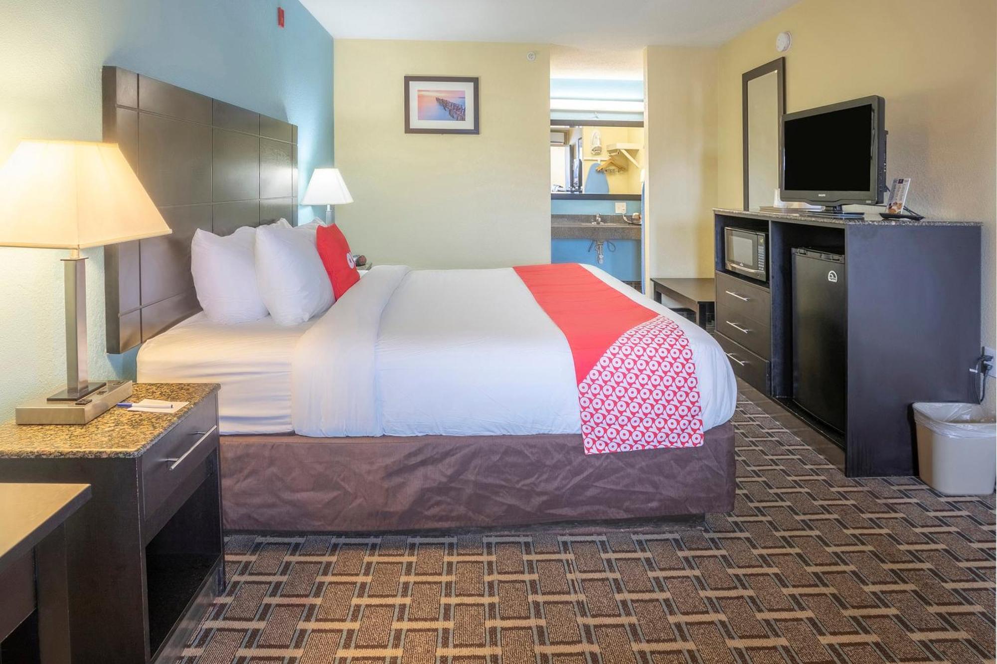 Oyo Hotel Knoxville Tn Cedar Bluff I-40 ภายนอก รูปภาพ