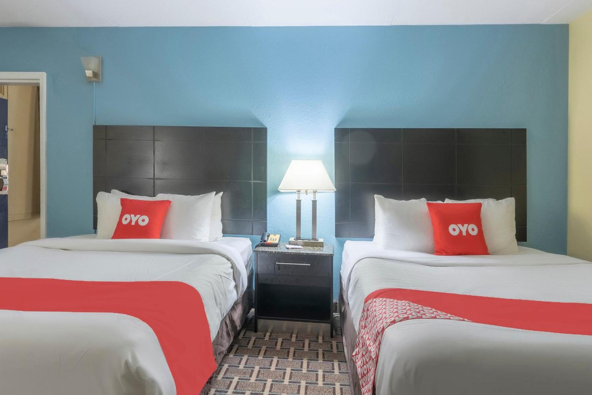 Oyo Hotel Knoxville Tn Cedar Bluff I-40 ภายนอก รูปภาพ