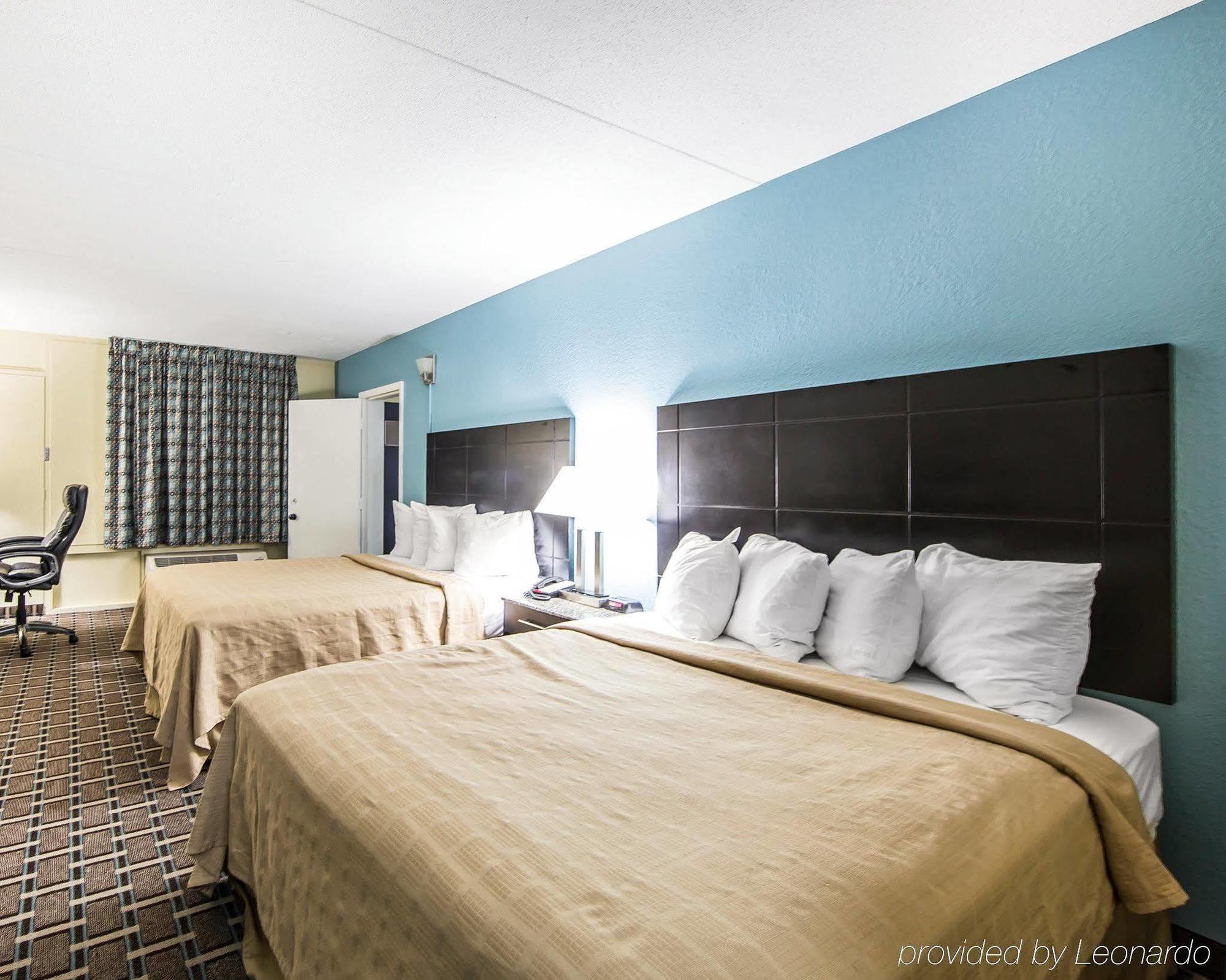 Oyo Hotel Knoxville Tn Cedar Bluff I-40 ภายนอก รูปภาพ